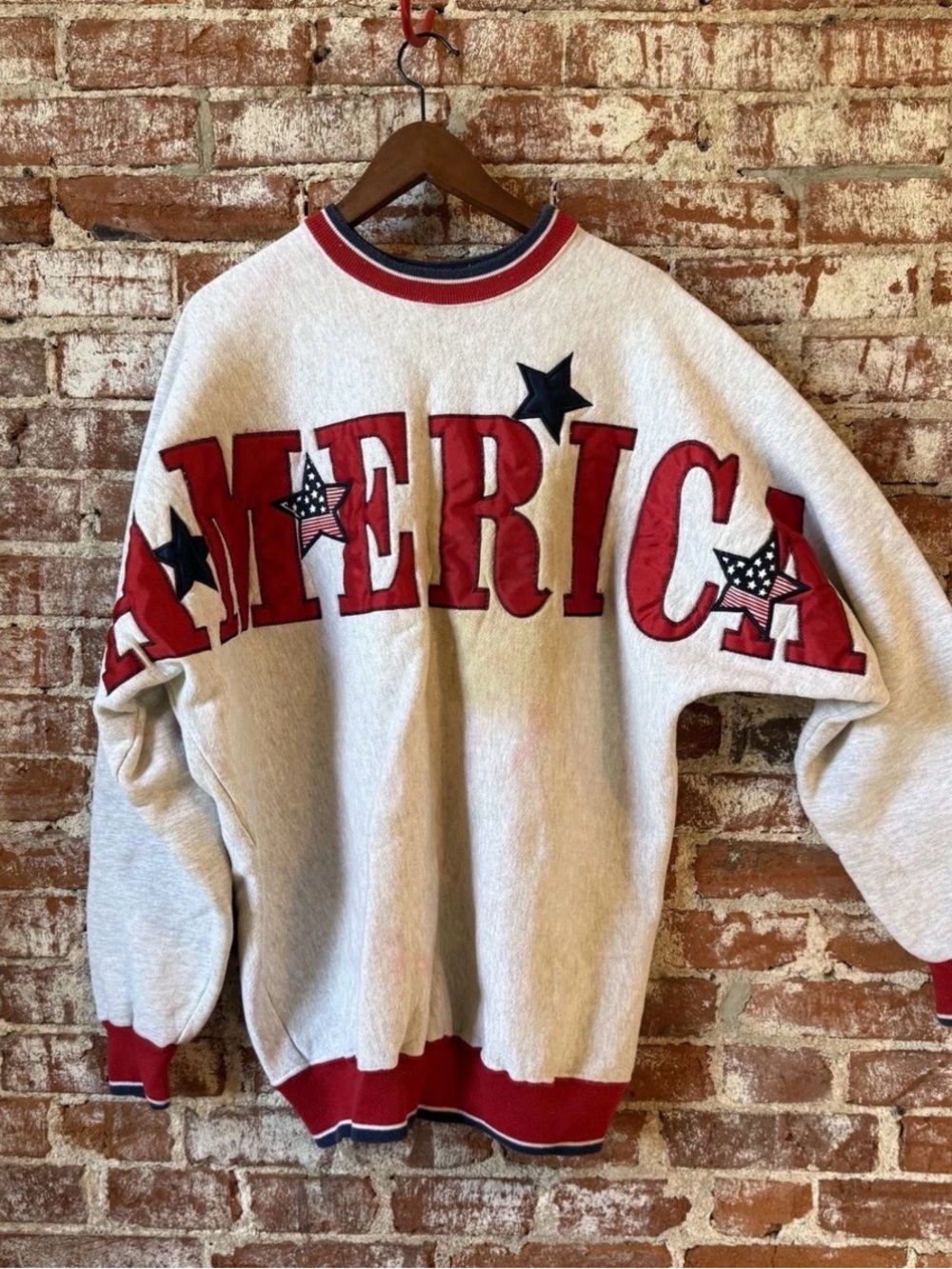 Vintage America Crewneck Sweater - Red & White